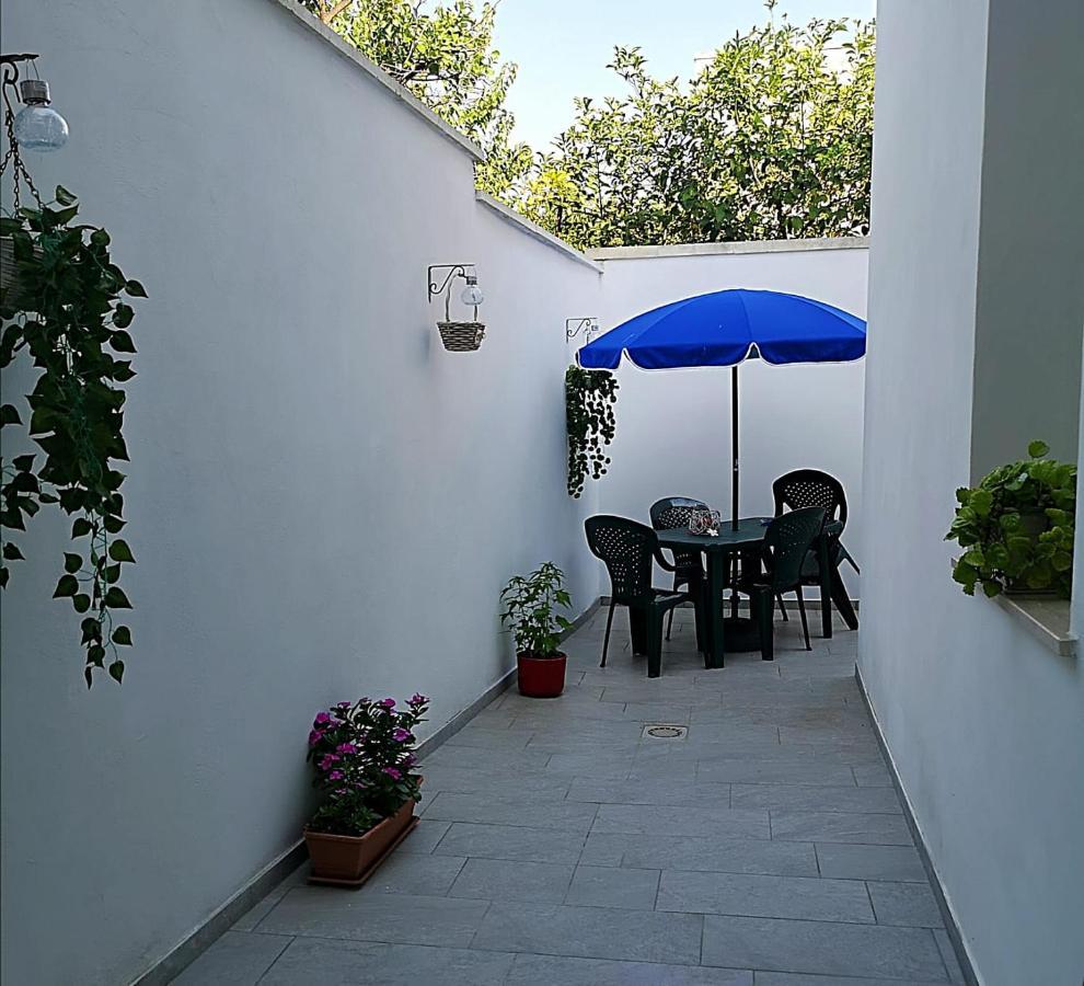 A Casa Di Sante Βίλα Arnesano Εξωτερικό φωτογραφία