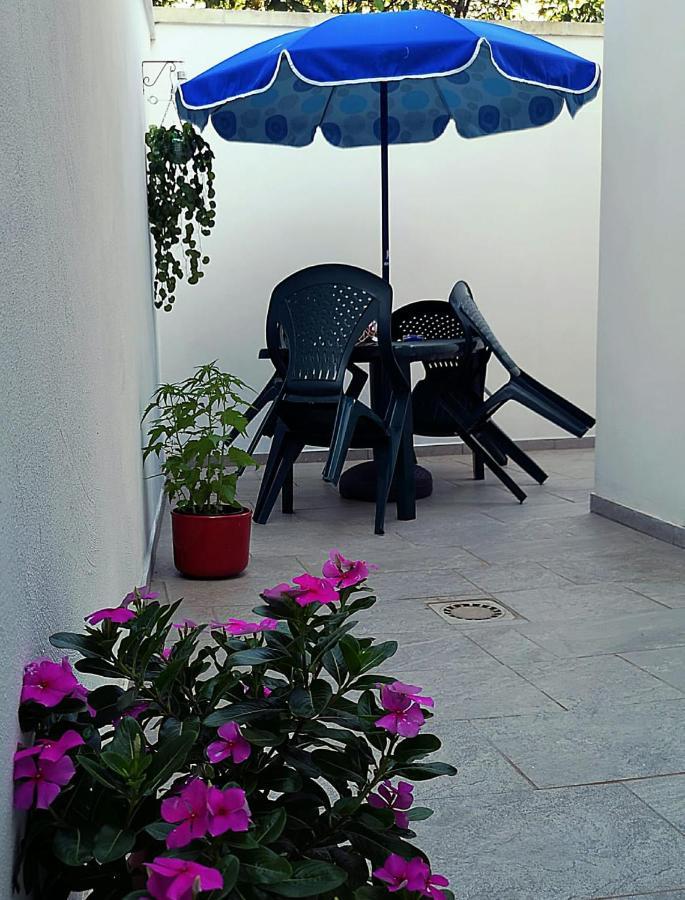 A Casa Di Sante Βίλα Arnesano Εξωτερικό φωτογραφία